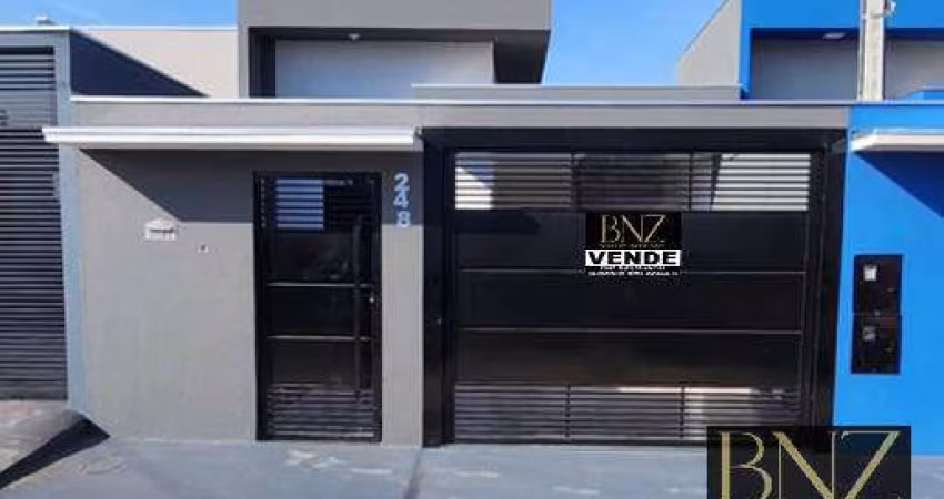 Casa de 3 Quartos com Suíte  à Venda no Jardim Interlagos