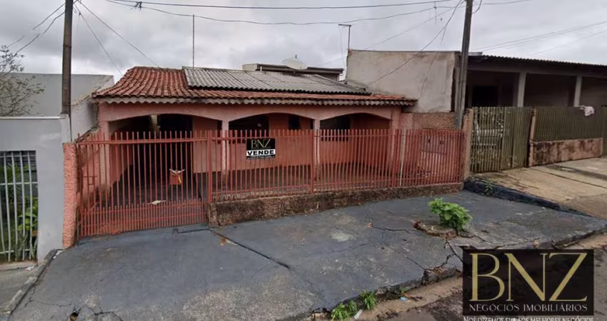 Casa à Venda no Flamingos – Oportunidade de Investimento