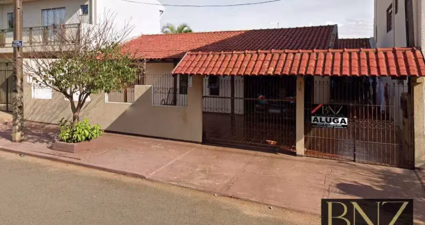 Casa com 4 quartos para alugar na Vila São João, Arapongas 