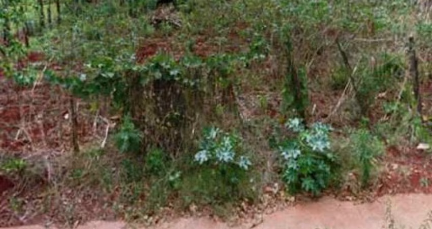 Terreno a venda na Vila Triângulo