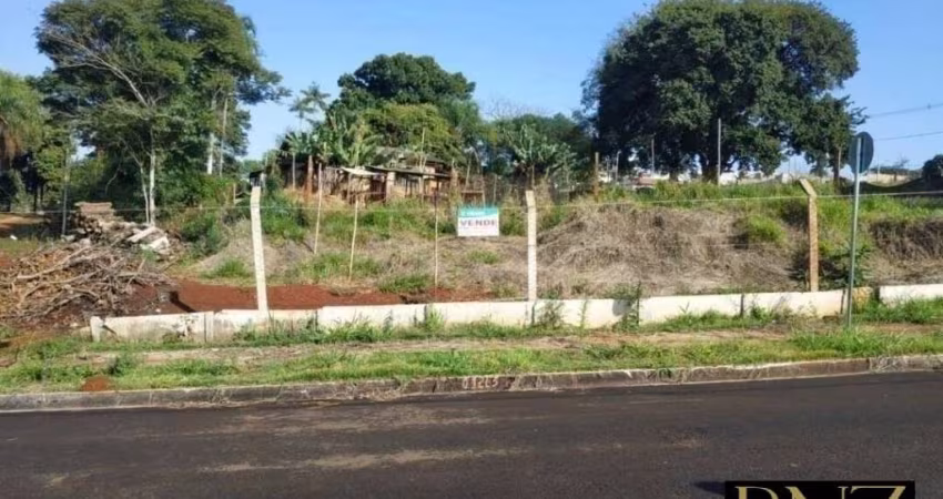 Terreno à Venda no Jardim Quebec