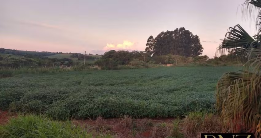 Chácara á Venda na Estrada Aliança