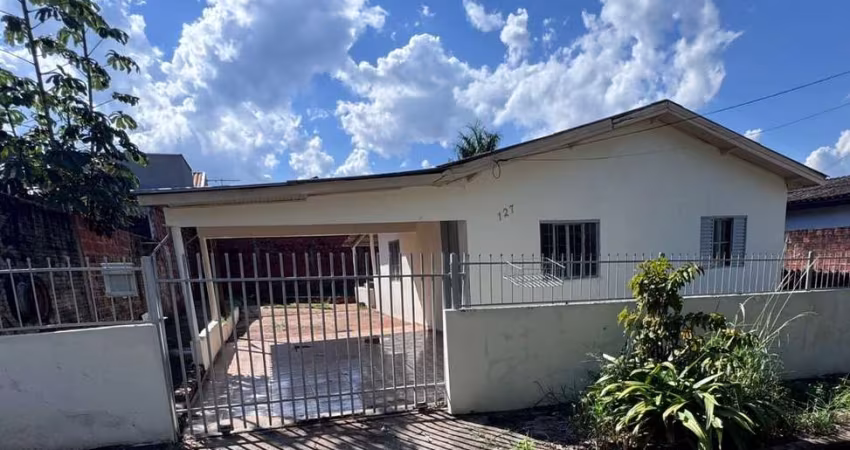 Locação - Residência na Vila Esperança em Maringá
