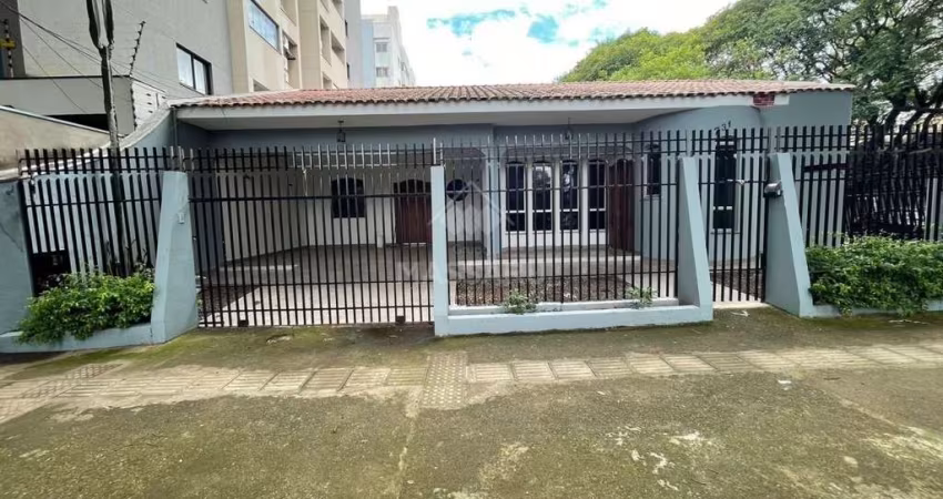 Locação - Residência na Zona 07 em Maringá