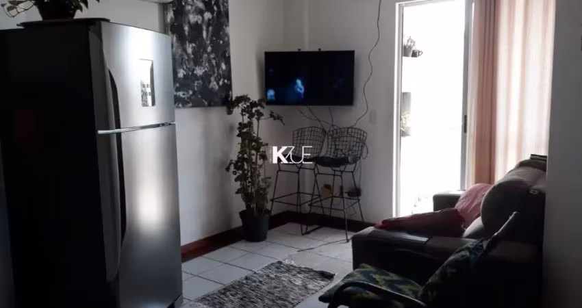 Apartamento 2 quartos com suíte, sacada com churrasqueira.