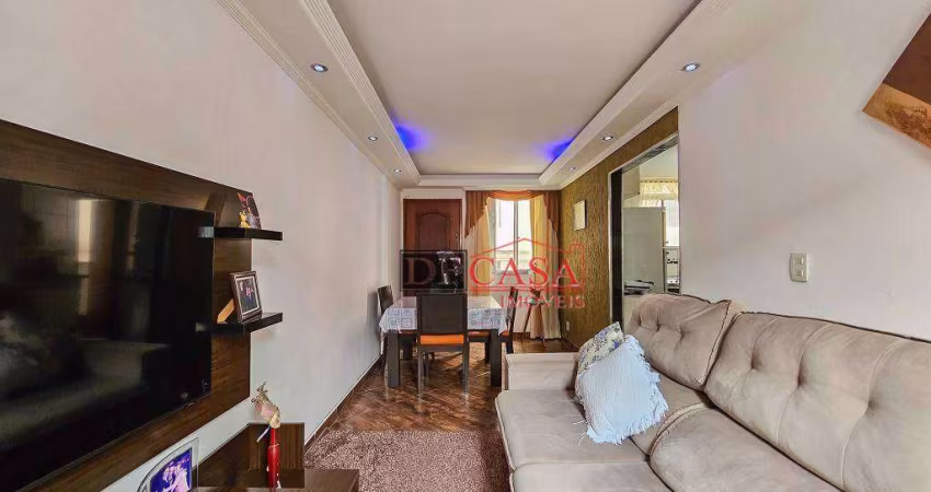 Apartamento em Conjunto Residencial José Bonifácio