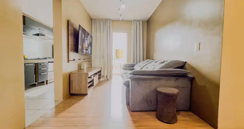 Lindo Apartamento em Região Central com Elevador