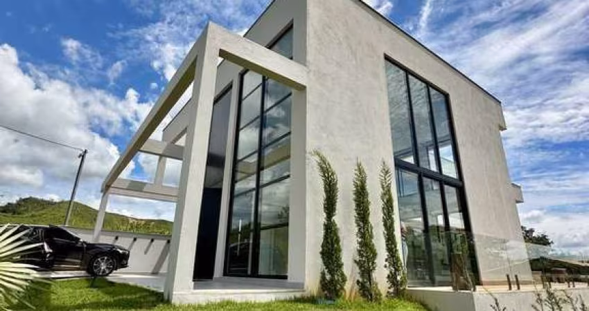 Casa de alto padrão em Condomínio Fechado - Cava Grande - COD 762