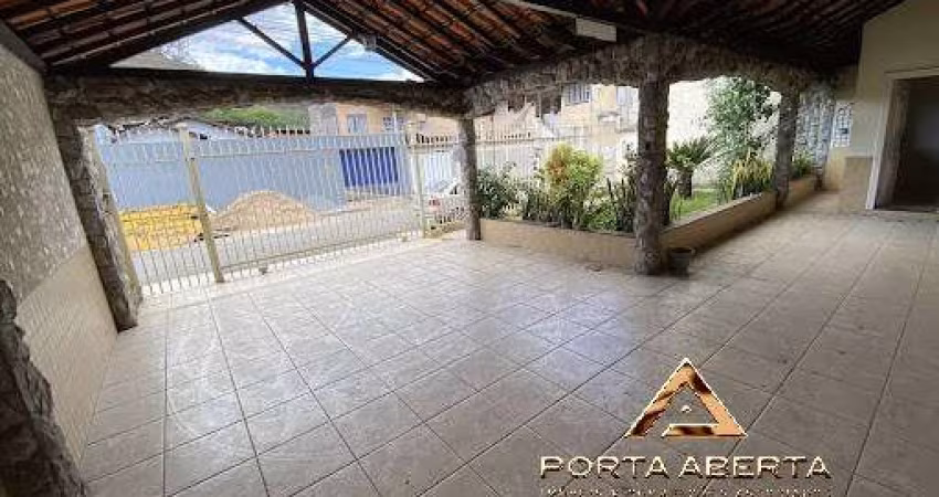 Casa no Amaro Lanari com 4 quartos - Cod. 1166