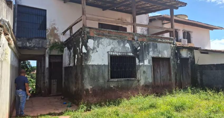 Casa - Sobrado Padrão, para Venda em Ilhéus/BA