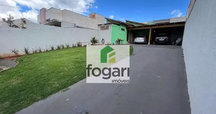 Casa com 3 quartos à venda na Rua Ermilino Nonino, 980, Jardim Guararapes, Londrina
