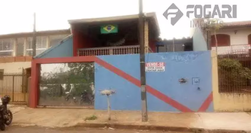 Casa - Sobrado padrão Ricardo