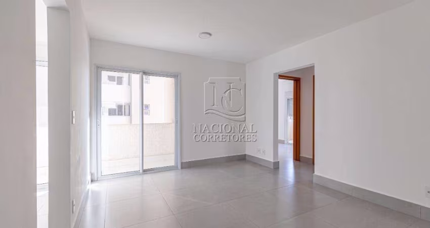 Apartamento com 2 dormitórios para alugar, 64 m² por R$ 4.205,00/mês - Jardim Bela Vista - Santo André/SP