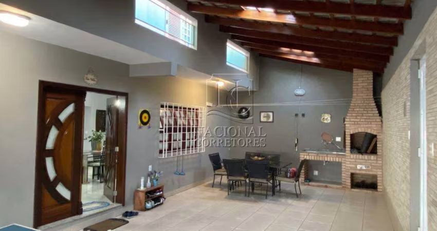 Sobrado de 285m² à venda na Vila Metalúrgica