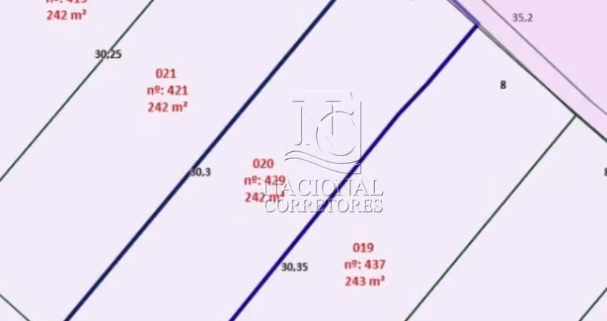 Terreno de 242m² à venda no Parque das Nações