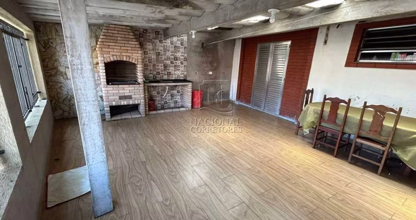 Sobrado à venda, 2 quartos, 2 vagas, Jardim Utinga - Santo André/SP