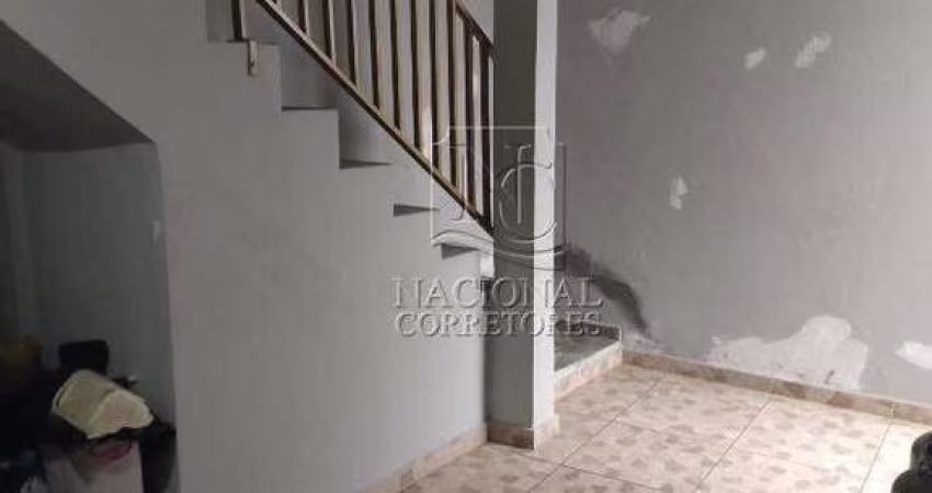 Casa à venda, 2 quartos, 2 vagas, Jardim Monções - Santo André/SP