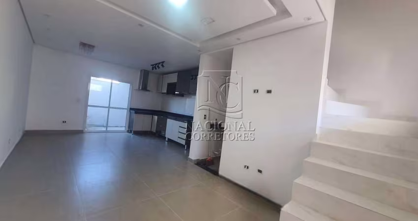 Sobrado novo à venda no Jardim das Maravilhas – 2 suítes, sacada, 90m² e ótima localização