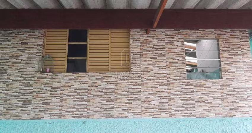 Casa assobradada à venda, 2 quartos, 1 suíte, 2 vagas, Jardim Santa Cristina - Santo André/SP