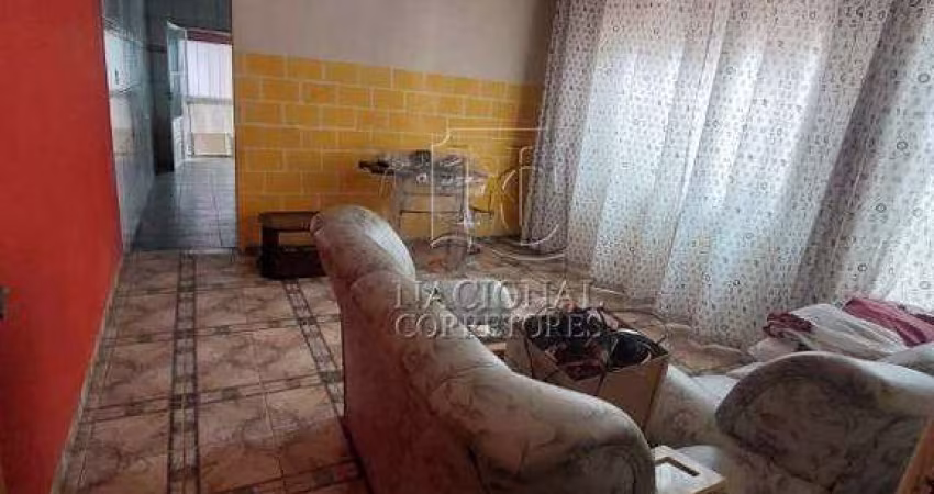 Casa térrea de 102m² à venda no Jardim Utinga