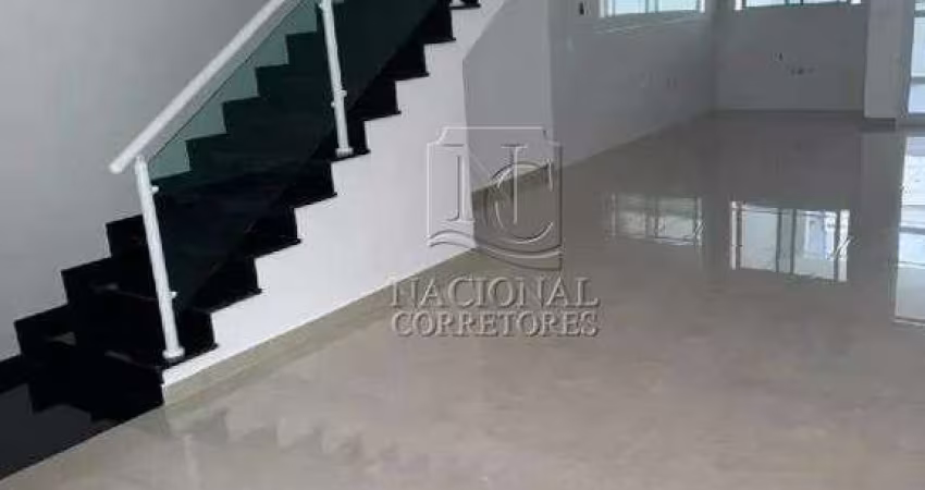 Sobrado à venda, 3 quartos, 3 suítes, 2 vagas, Vila Marina - Santo André/SP