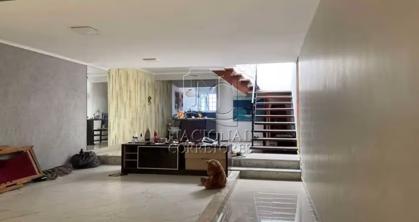 Sobrado à venda, 3 quartos, 1 suíte, 4 vagas, parque novo oratório - santo andré/sp