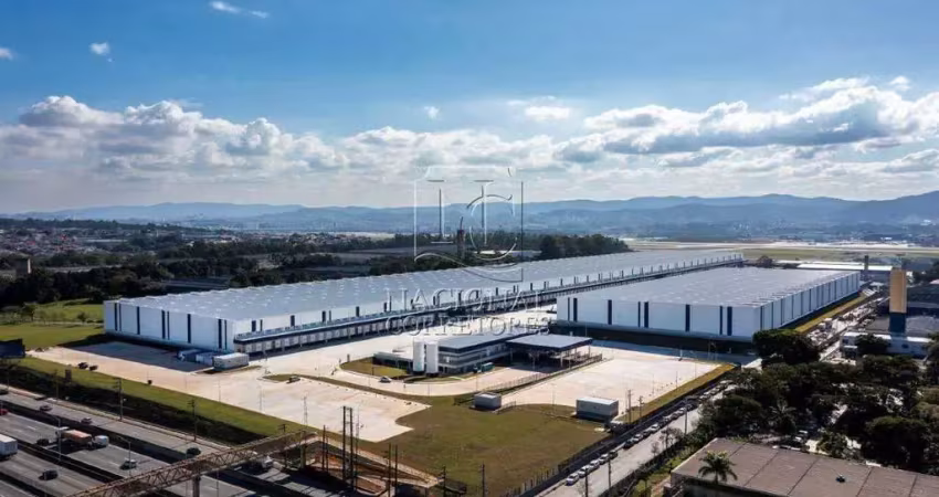 Galpão logístico com 12.601,06 m² de frente para a rodovia presidente dutra para alugar em guarulhos
