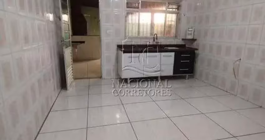 Sobrado com 2 dormitórios, churrasqueira e edícula na vila curuçá – santo andré