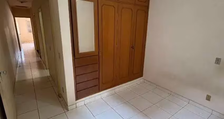 Sobrado com 3 dormitorios 1 suite com 3 vagas de garagem- Morumbi