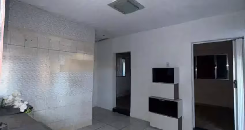 Casa com 2 dormitorios sala cozinha banheiro lavanderia sem vaga - vila lucia
