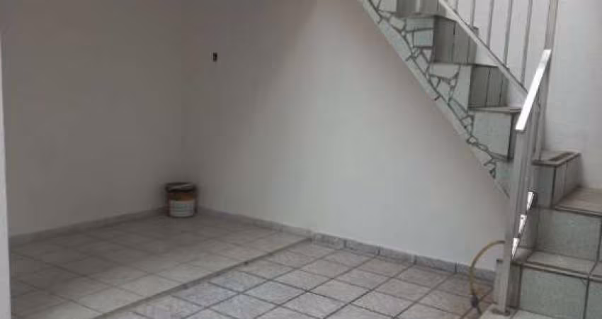 SOBRADO C/ 2 DTS,  2 VAGAS - VILA REG FEIJÓ