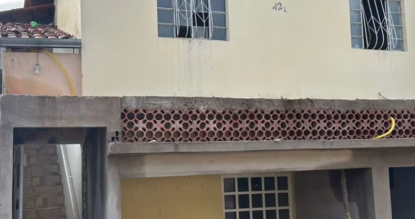 ALUGAMOS.        ALUGAMOS