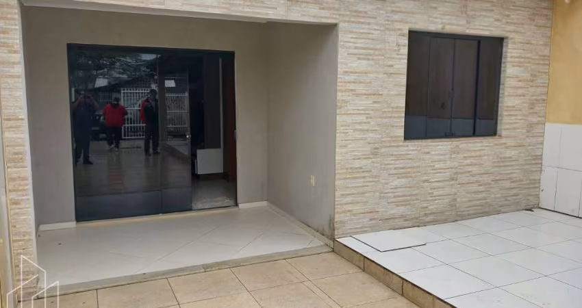Casa na Praia de Matinhos ? Balneário de Monções