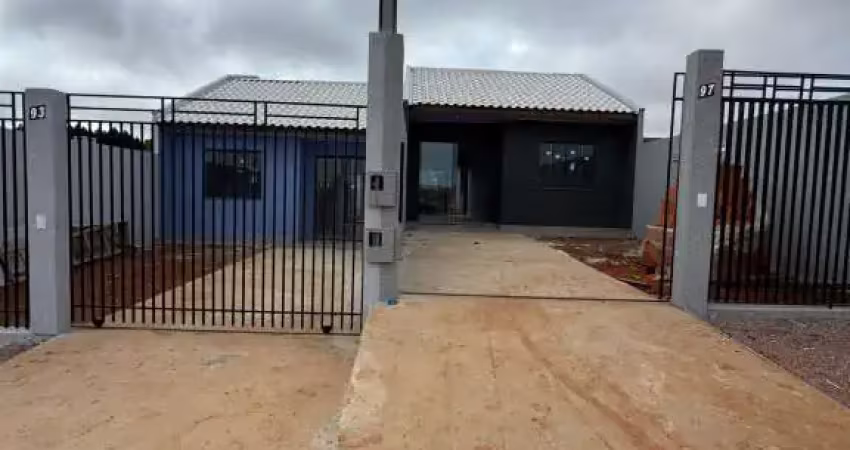 Casa com edícula e churrasqueira à venda no terraliz