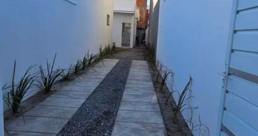 Casa para Venda em Rio das Ostras, Loteamento Extensão do Serramar, 2 dormitórios, 1 suíte, 1 banheiro, 2 vagas