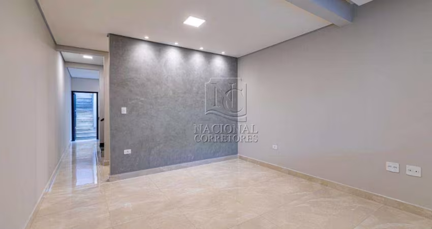 Sobrado com 3 dormitórios à venda, 161 m² por R$ 698.000,00 - Vila Clarice - Santo André/SP