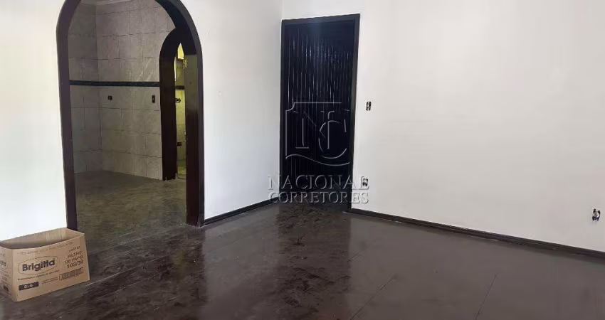 Sobrado com 3 dormitórios à venda, 180 m² por R$ 810.000,00 - Jardim Santo Antônio - Santo André/SP