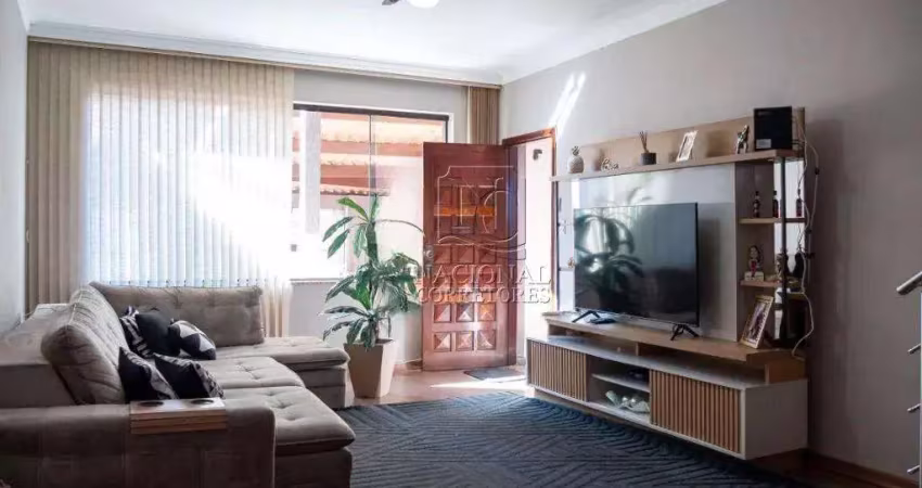 Sobrado com 3 dormitórios à venda, 219 m² por R$ 850.000,00 - Vila Alzira - Santo André/SP