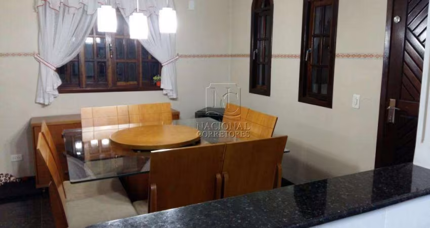 Sobrado com 4 dormitórios à venda, 426 m² por R$ 960.000,00 - Utinga - Santo André/SP