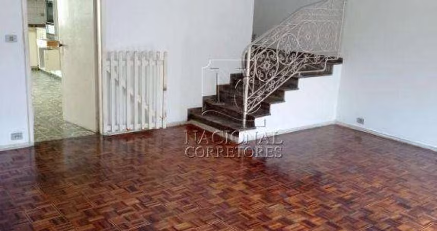Sobrado com 3 dormitórios à venda, 226 m² por R$ 890.000,00 - Vila Leopoldina - Santo André/SP