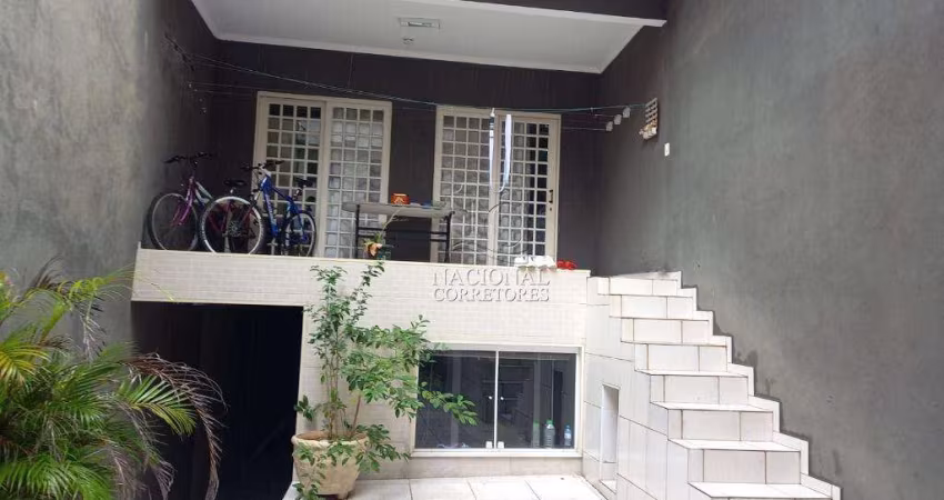 Sobrado com 2 dormitórios à venda, 307,76 m² - Parque São Vicente - Mauá/SP
