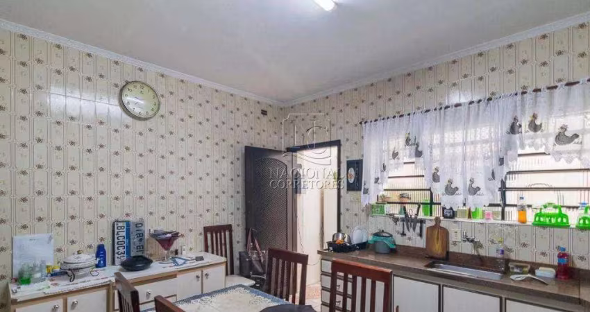 Sobrado à venda, 223 m² por R$ 670.000,00 - Jardim das Maravilhas - Santo André/SP