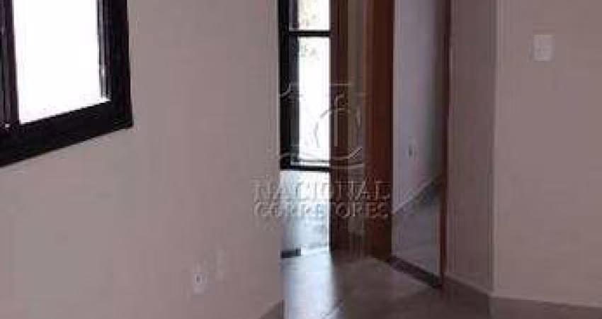 Apartamento sem condomínio Cobertura N°8 fundos COM ELEVADOR no bairro Jardim das Maravilhas em Santo André.