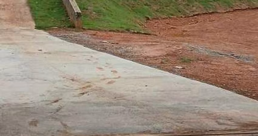 Terreno à venda, 2 quartos, Jardim São Miguel - Bragança Paulista/SP