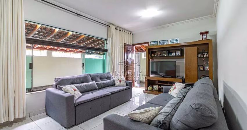 Ótima casa térrea para venda ou permuta na Vila Príncipe de Gales, de esquina, 229m² de área construída, valor R$ 840.000,00