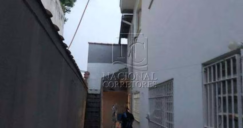 Sobrado à venda, 3 quartos, 1 suíte, 2 vagas, Vila São Pedro - Santo André/SP