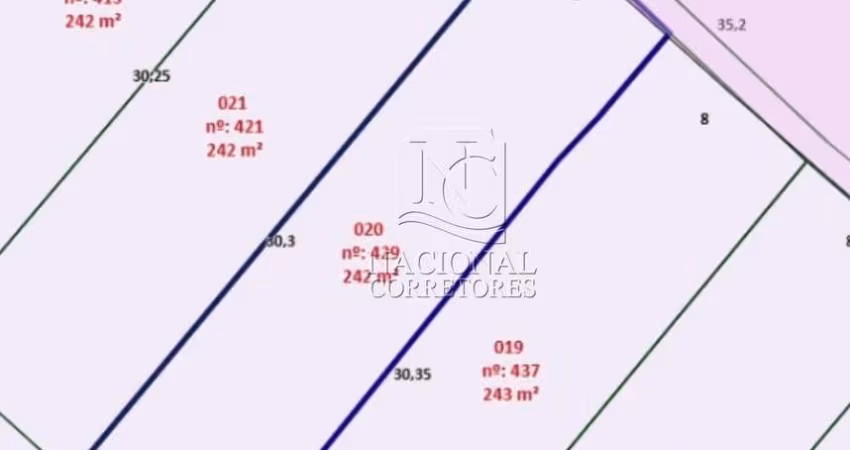 Terreno de 242m² à venda no Parque das Nações