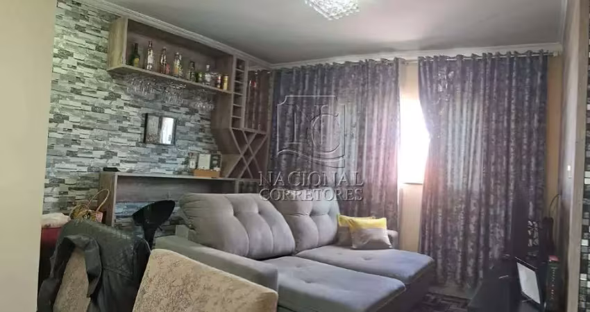 Sobrado de 90m² à venda na Vila Alto de Santo André.