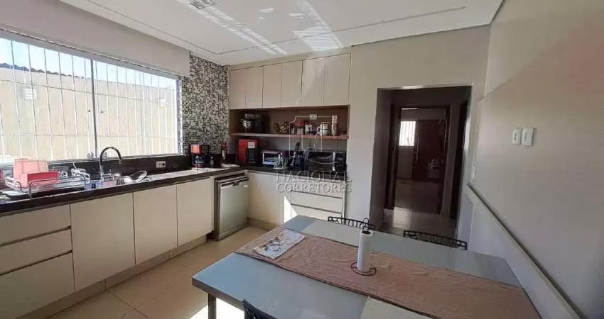 Casa térrea de 70m² com edicula à venda no parque erasmo assunção