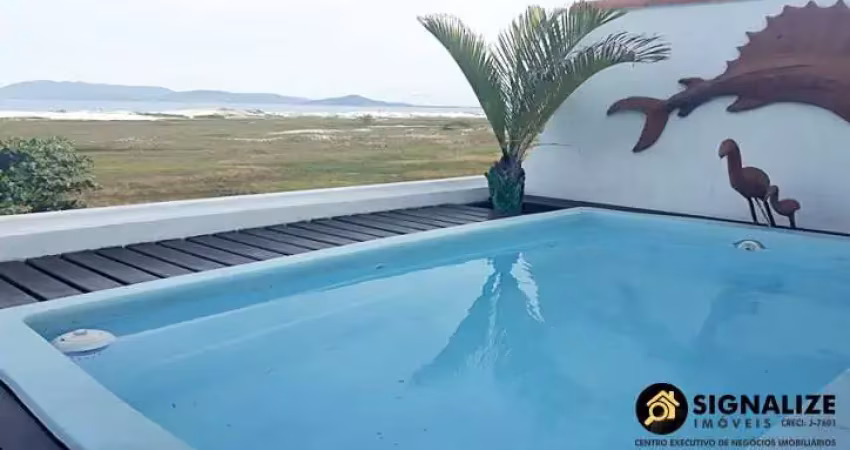 VENDA LINDA CASA TRIPLEX FRENTE A PRAIA NO BRAGA CABO FRIO